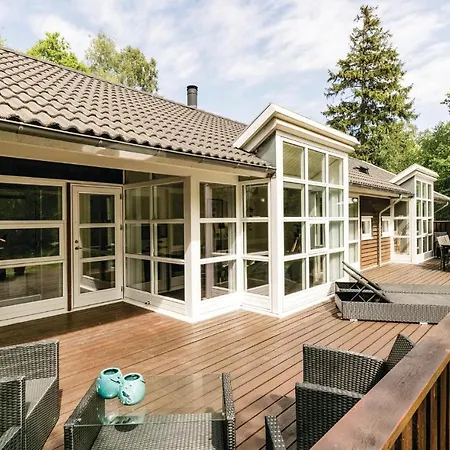 Rubinsoen Skovhuse بيت للعطل